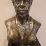 Busto de Antonieta de Barros – Sérgio Coriolo